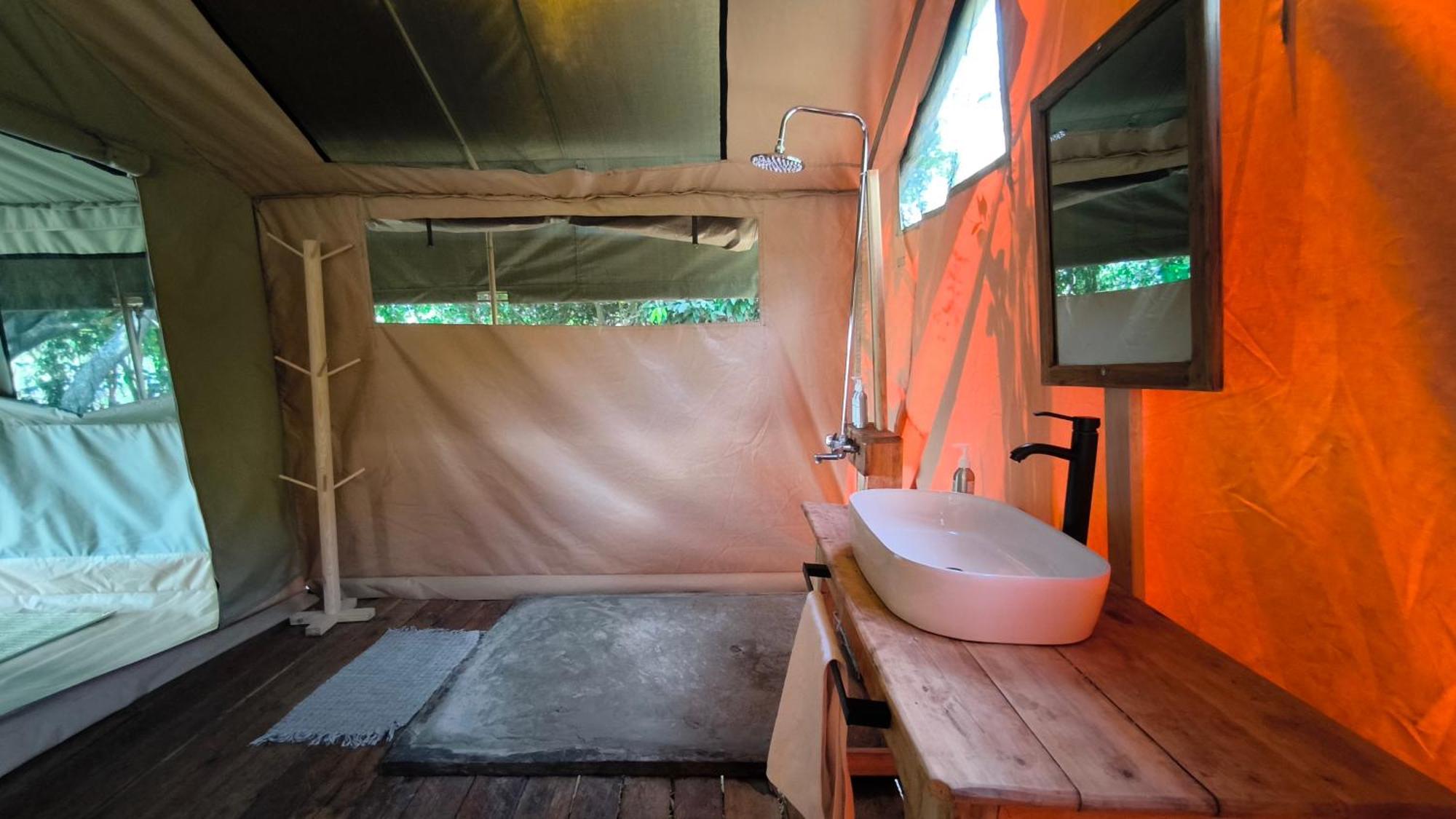 Julia'S River Camp تاليك المظهر الخارجي الصورة