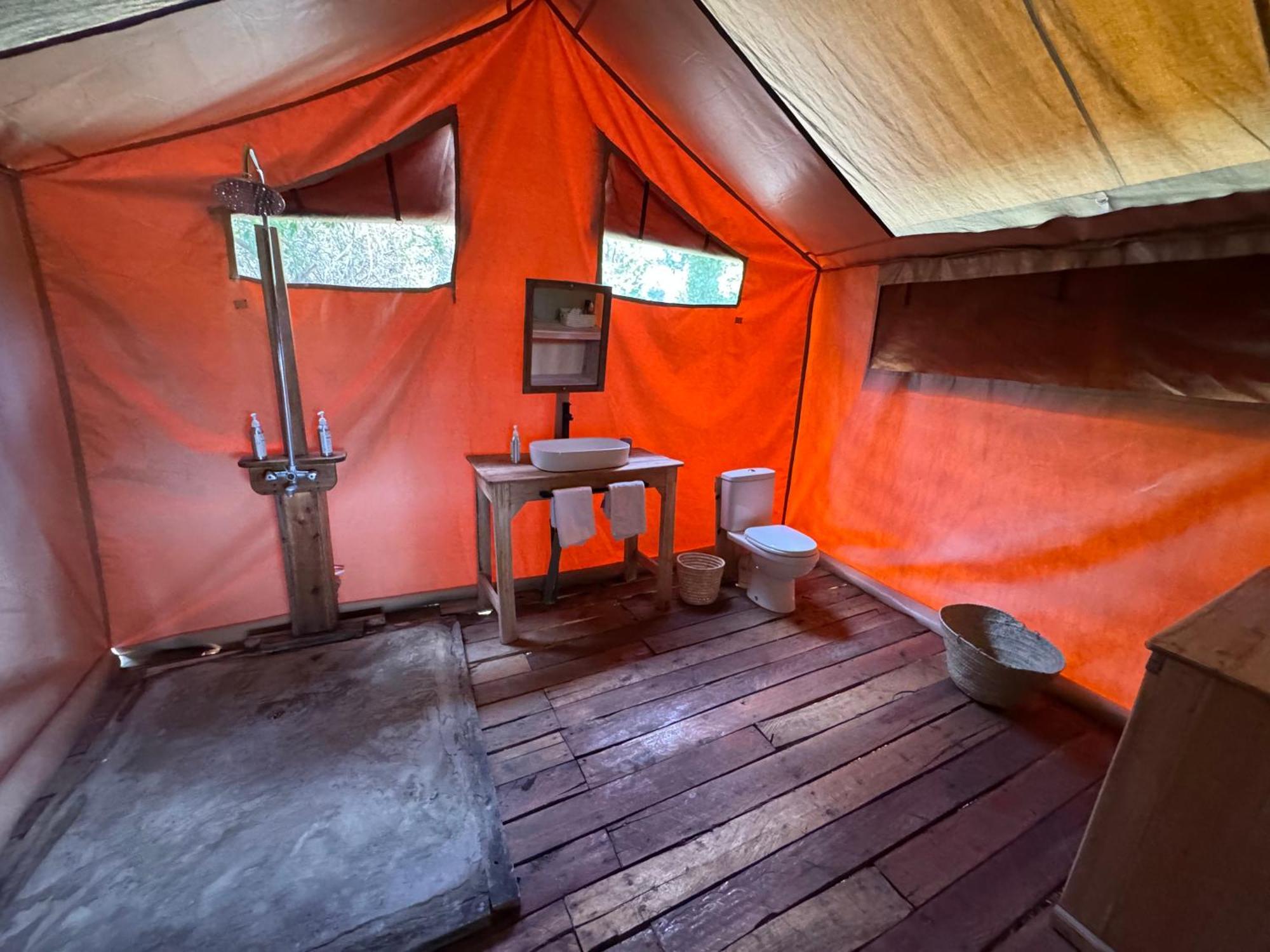 Julia'S River Camp تاليك المظهر الخارجي الصورة
